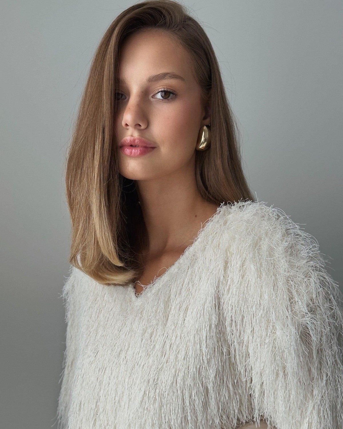 Elegant Feathered Suit - Maelle Paris