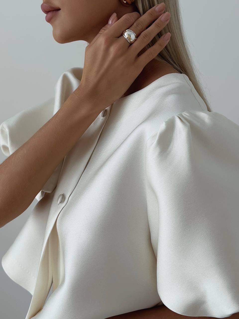 Elegant White Two-Piece Suit - Maelle Paris