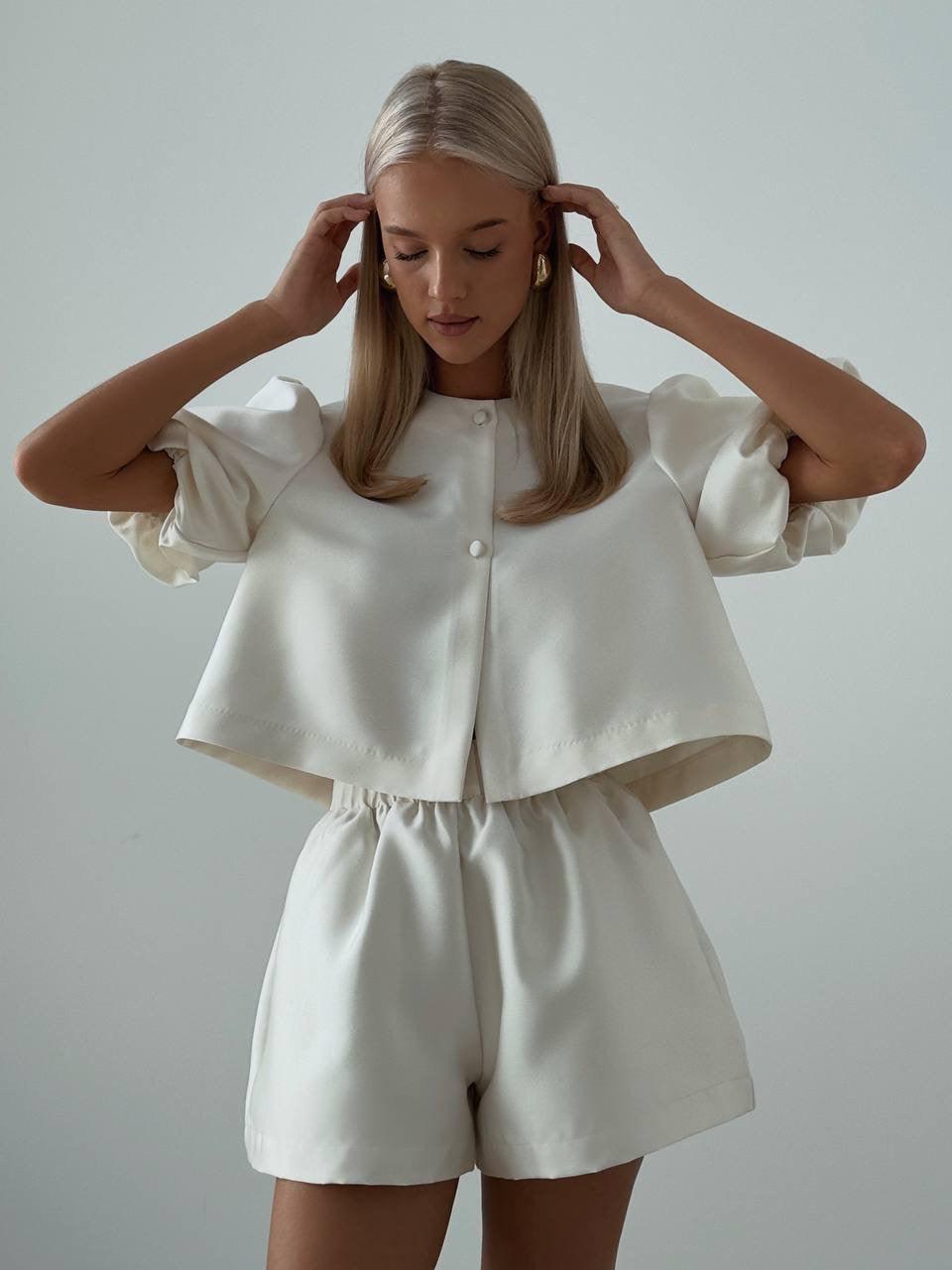 Elegant White Two-Piece Suit - Maelle Paris
