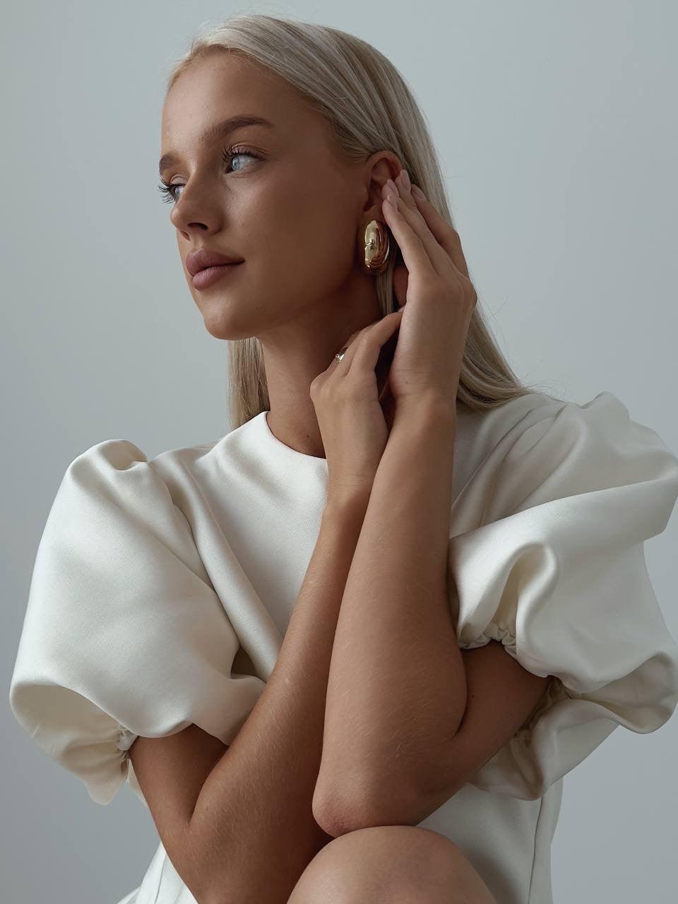 Elegant White Two-Piece Suit - Maelle Paris