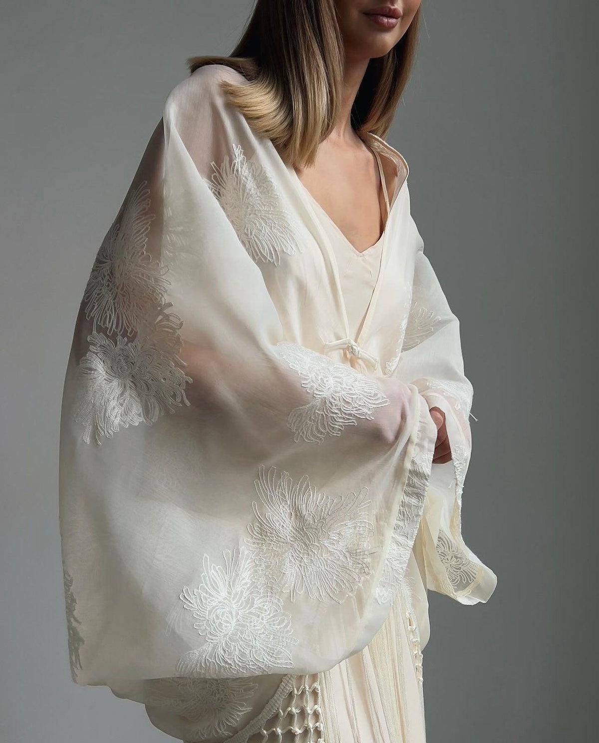 Elegant White Floral Embroidered Suit Set - Maelle Paris