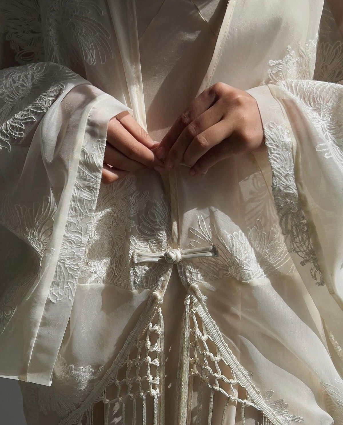 Elegant White Floral Embroidered Suit Set - Maelle Paris