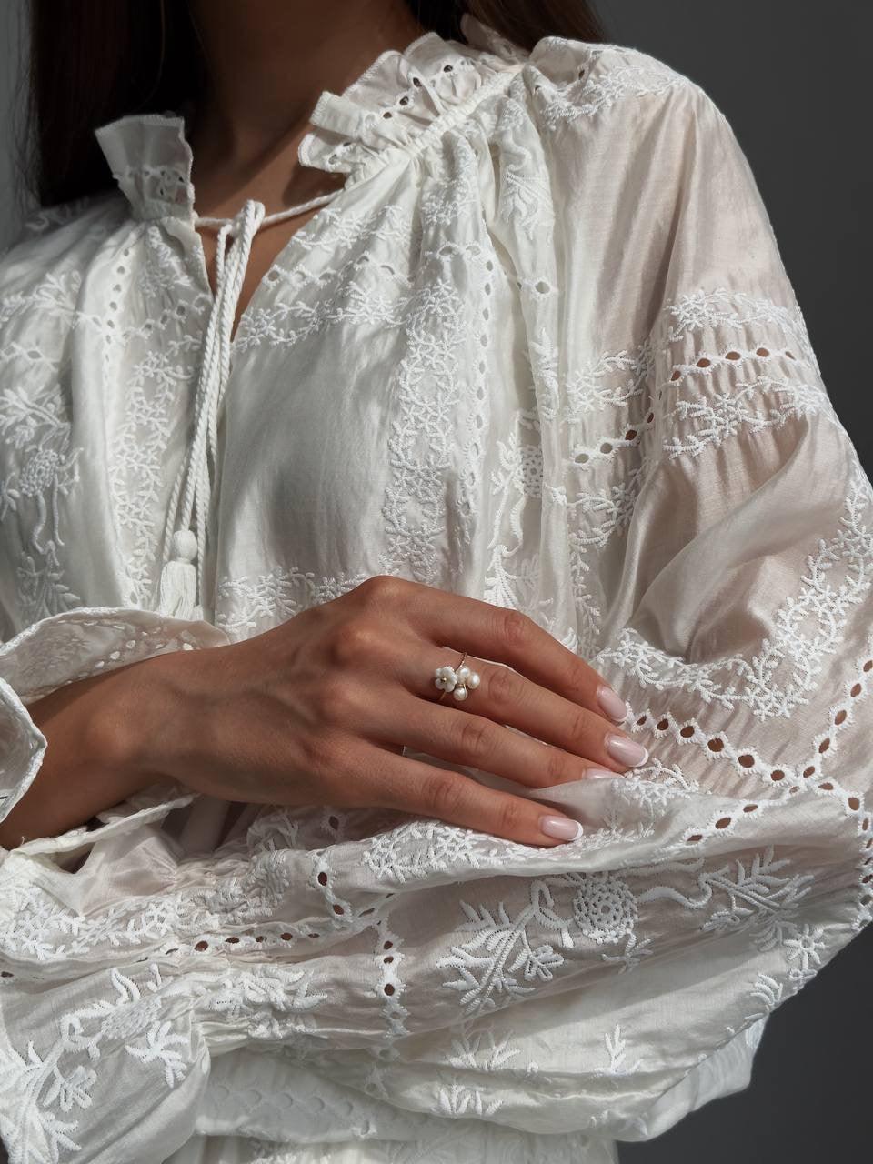 Elegant White Lace Embroidered Suit - Maelle Paris