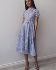 Abito midi elegante in pizzo lilla